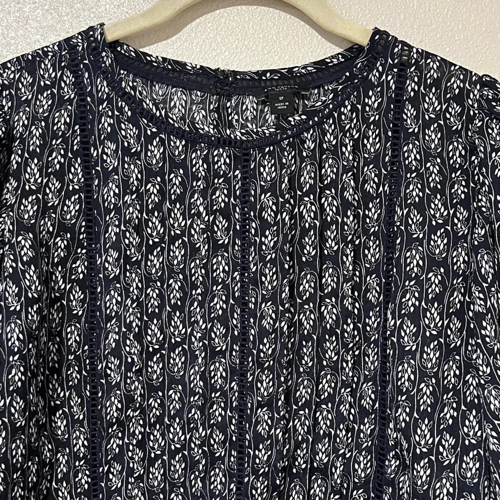 Ann Taylor Petite Floral Blouse - Picture 3 of 9